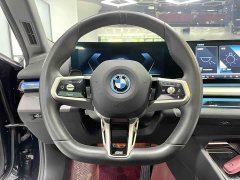 BMW i5 eDrive 35L M - ფოტო 15