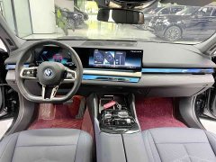 BMW i5 eDrive 35L M - ფოტო 4