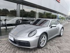 Porsche 911 Carrera 4 3.0T - ფოტო 1