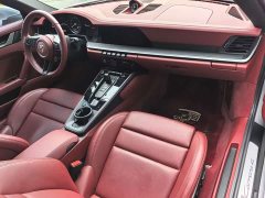Porsche 911 Carrera 4 3.0T - ფოტო 9