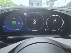 Porsche Macan 4 - ფოტო 5