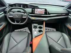 Changan UNI-V 1.5T Premium Version - ფოტო 13