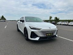 Changan UNI-V 1.5T Premium Version - ფოტო 2