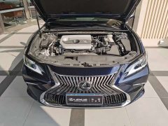 Lexus ES 200 Luxury Edition - ფოტო 6