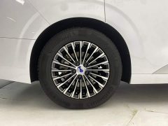 Denza D9 DM-i 980 AWD Version - ფოტო 11