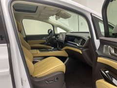 Denza D9 DM-i 980 AWD Version - ფოტო 18