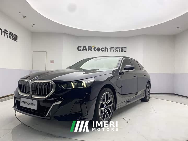 BMW i5 eDrive 35L M