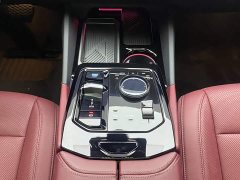BMW i5 eDrive 35L M - ფოტო 20