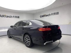 BMW i5 eDrive 35L M - ფოტო 7