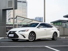 Lexus ES 200 Edition - ფოტო 1