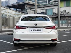 Lexus ES 200 Edition - ფოტო 7