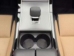 Land Rover Dynamic HSE - ფოტო 10