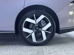 Xpeng P7 EV 725 Max Flagship Edition - ფოტო 16