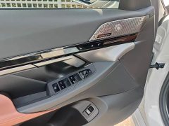 BMW 5 Series 2024 525Li M Sports Package - ფოტო 16