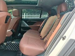 BMW 5 Series 2024 525Li M Sports Package - ფოტო 9
