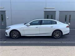 BMW i5 eDrive 35L M - ფოტო 4