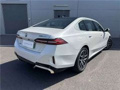 BMW i5 eDrive 35L M - ფოტო 7