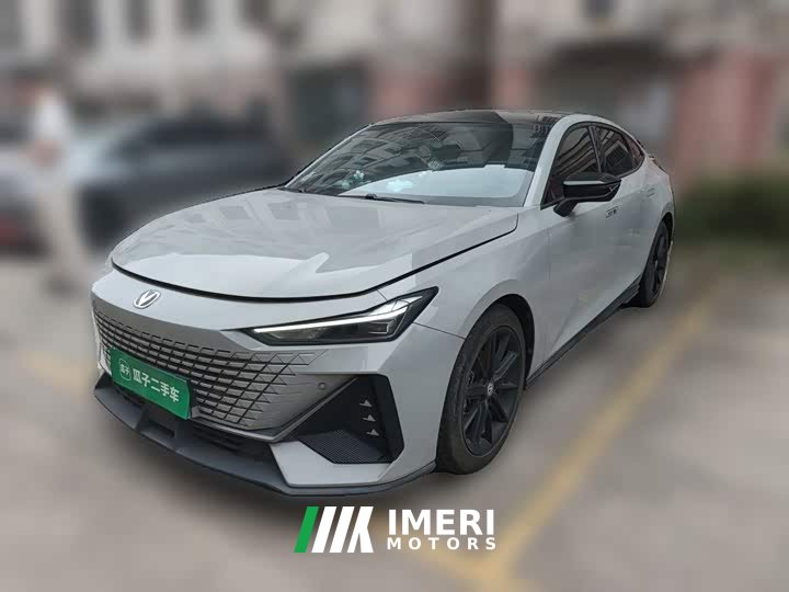 Changan UNI-V 1.5T Premium Version - ავტომობილი ჩინეთიდან