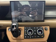 Land Rover 110 3.0T P400 X-Dynamic HSE - ფოტო 9