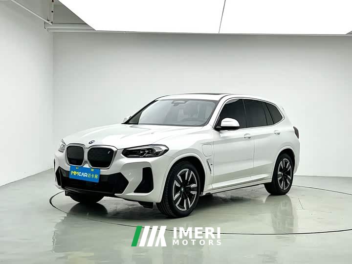 BMW iX3 Version - ავტომობილი ჩინეთიდან