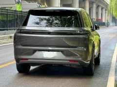 Li Auto L8 Max - ფოტო 17