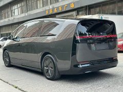 Li Auto MEGA Home Edition - ფოტო 6