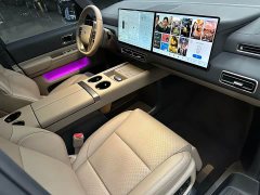 Li Auto MEGA Home Edition - ფოტო 8