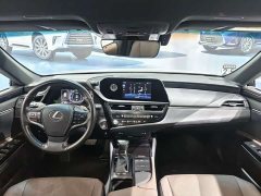 Lexus ES 200 Edition - ფოტო 6