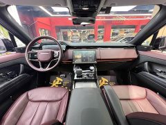 Land Rover 400PS Dynamic SE - ფოტო 12