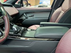 Land Rover 400PS Dynamic SE - ფოტო 6