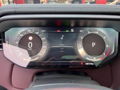 Land Rover 400PS Dynamic SE - ფოტო 7