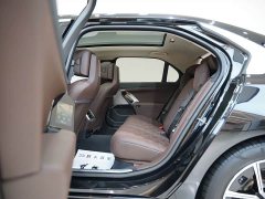 BMW i7 eDrive50L M - ფოტო 19