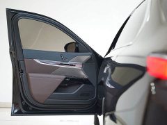 BMW i7 eDrive50L M - ფოტო 9