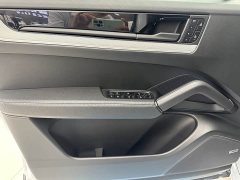 Porsche Cayenne 3.0T - ფოტო 9