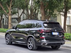 BMW X5 xDrive 30Li Deluxe VersionM - ფოტო 14
