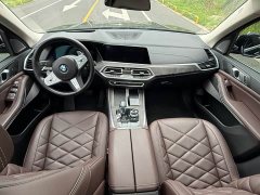 BMW X5 xDrive 30Li Deluxe VersionM - ფოტო 10