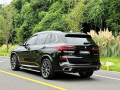 BMW X5 xDrive 30Li Deluxe VersionM - ფოტო 15
