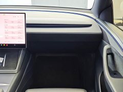 Tesla Model Y L Long Range Edition - ფოტო 11
