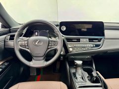 Lexus ES 260 Edition - ფოტო 17