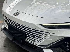 Changan UNI-V 1.5T Premium Version - ფოტო 4