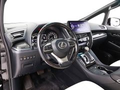 Lexus LM 300h Edition - ფოტო 5