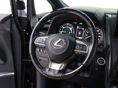 Lexus LM 300h Edition - ფოტო 7