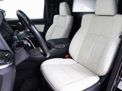 Lexus LM 300h Edition - ფოტო 9