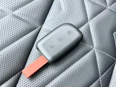 Lynk & Co 10 240AWDUltra - ფოტო 3