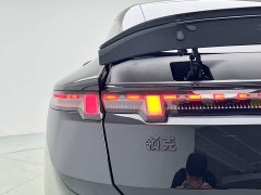 Lynk & Co 10 240AWDUltra - ფოტო 5