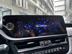 Lexus ES 200 Edition - ფოტო 16