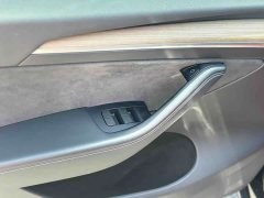 Tesla Model Y Edition - ფოტო 3