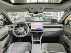 Volkswagen Pro 300TSI Edition - ფოტო 4