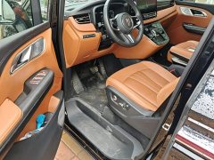 FAW HQ9 PHEV 2.0T AWDBusiness Edition - ფოტო 16
