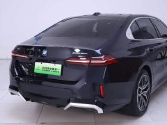 BMW i5 eDrive 35L M - ფოტო 8